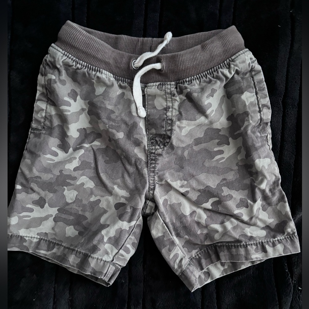 Boy’s clothes